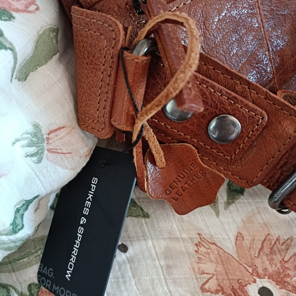Spikes and Sparrow Leather Tan Caramel Belt BagWoman's - Picture 9 of 15
